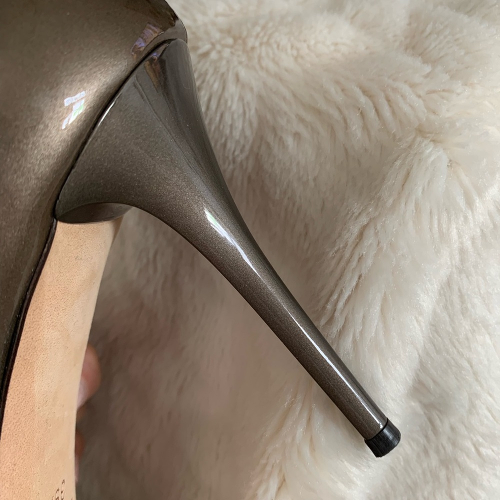 Jimmy Choo Metallic Bronze Pointed-Toe Pumps - Picture 4 of 7